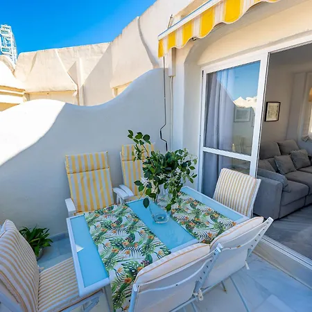 Lägenhet Puerto Marina Sea View - 1 Minuto De La Playa Vista Al Mar Benalmádena